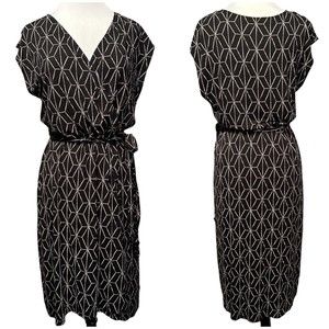 Ava & Viv Wrap dress Women's size X surplice elastic waist tie hi low knee black